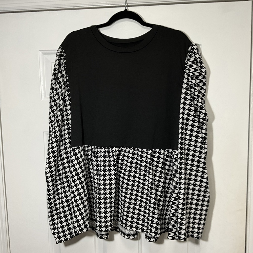 Women's SHEIN Pullover Blouse Business/Casual Black/White 4XL